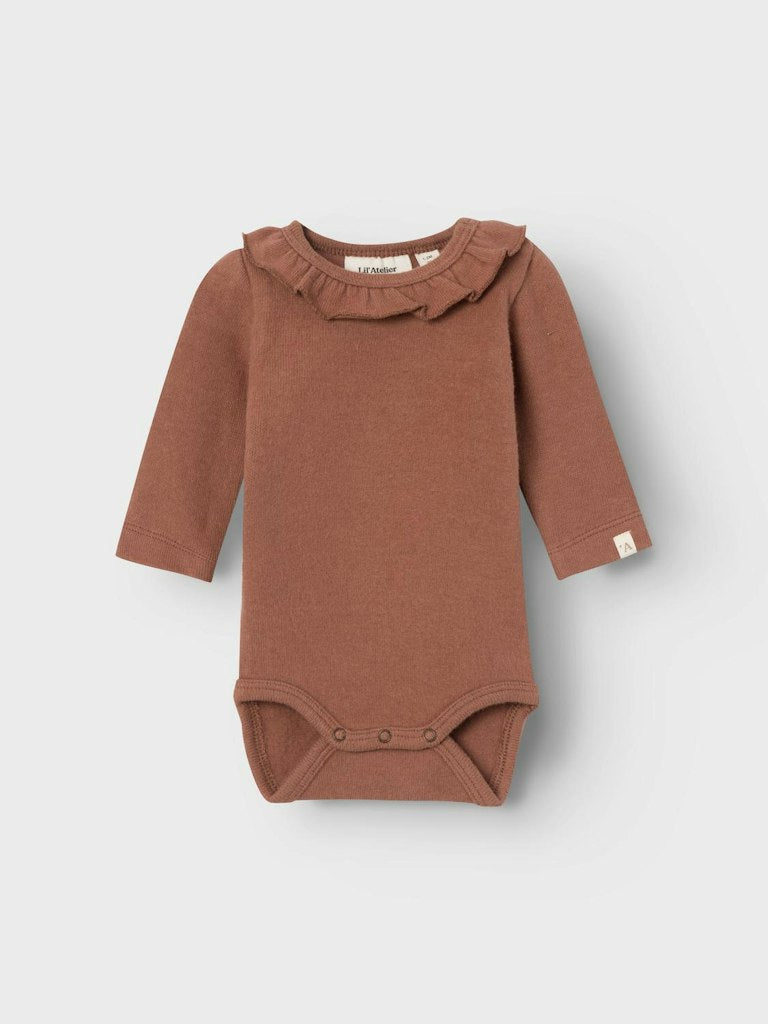 Lil 'Atelier - Thora Langærmet Slim Body - Carob Brown